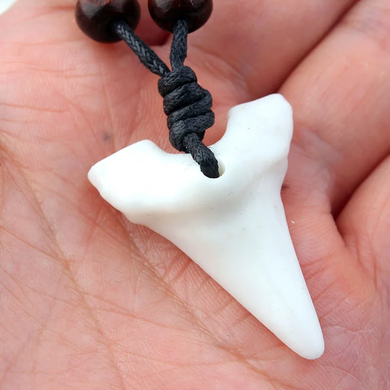 New Fashion rope Cord White Shark fish Teeth Tooth bone pendant Necklace for men women