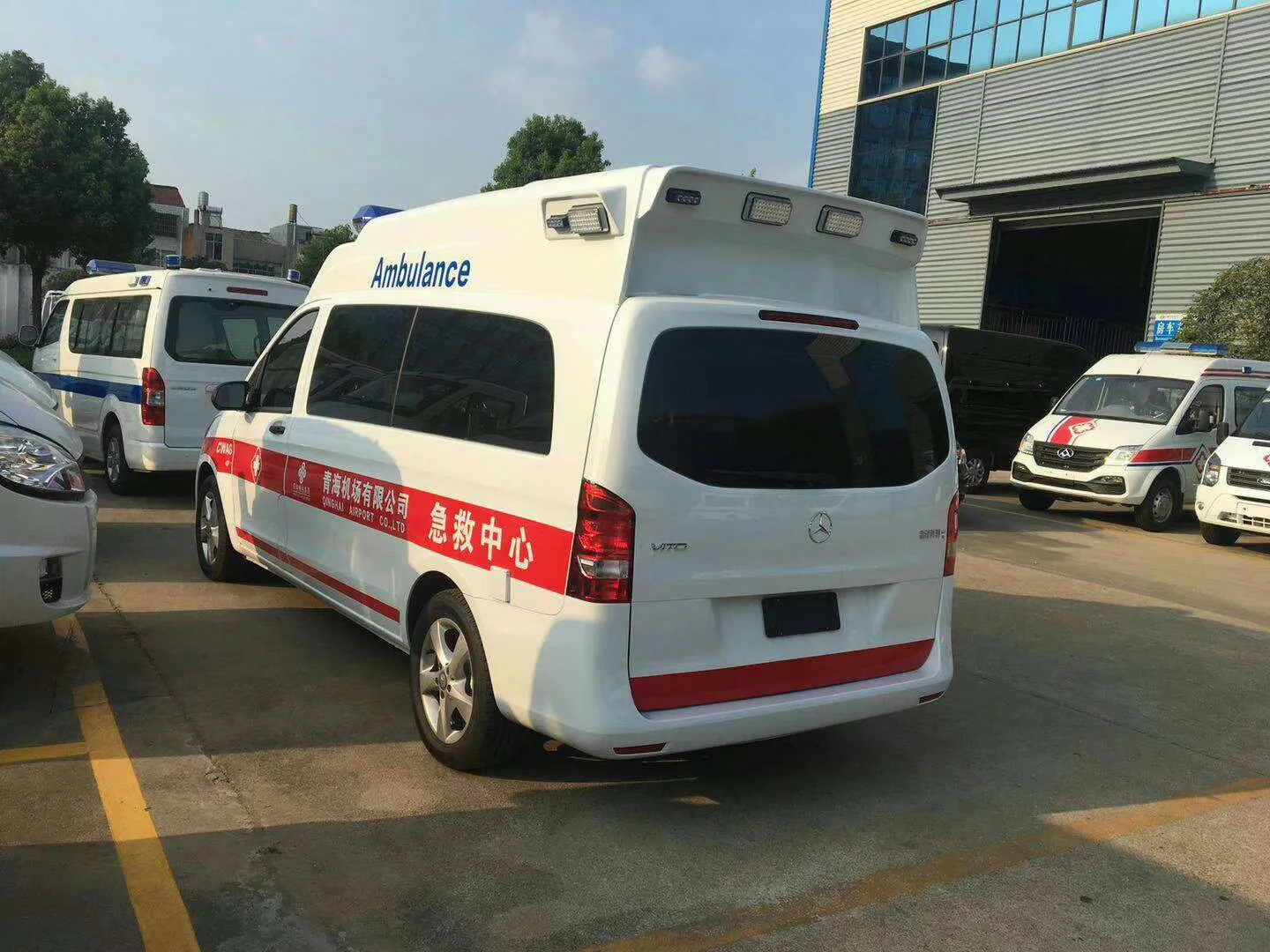Top Level ambulance for sale 4x4 Mini Germany Rescue Vehicle Ambulance