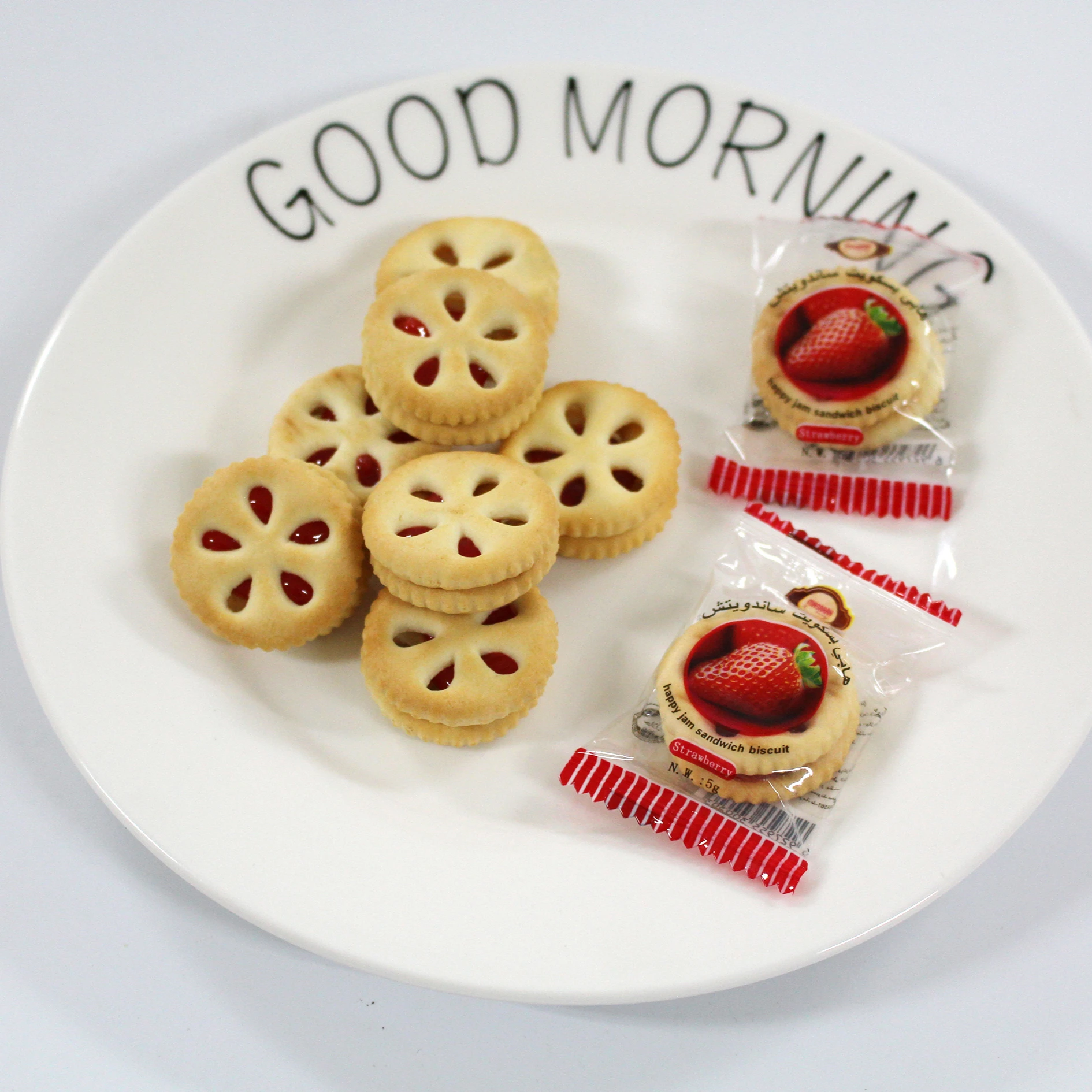 Delicious 500g fruit flavor biscuit Jam Sandwich blueberry butter cookies biscuits filled with strawberry