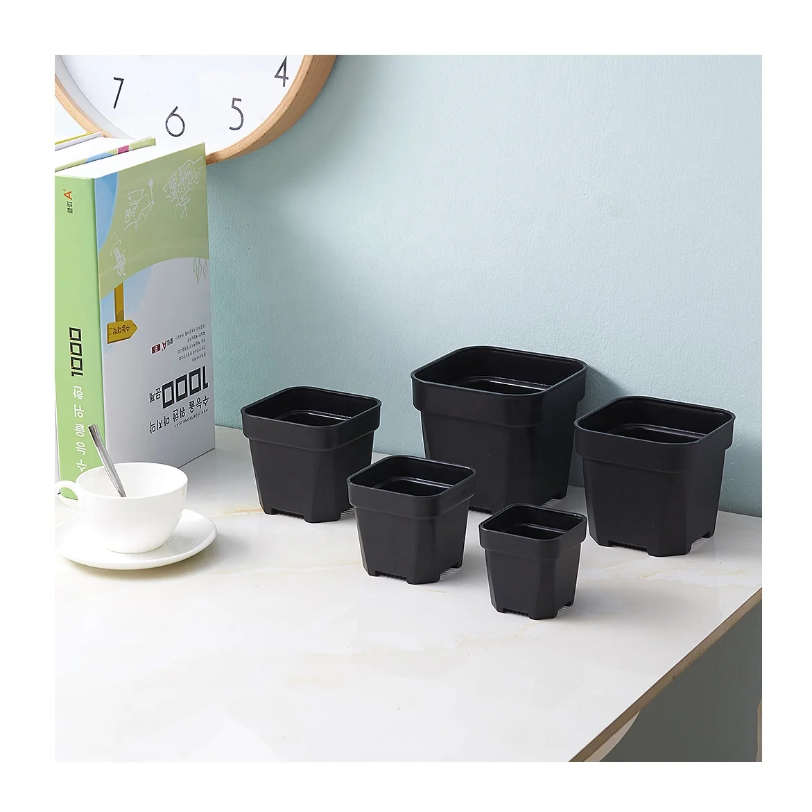 Hot Super Thick Square White Black 2.5 4 Inch Plastic Succulent Planter Pot with Drainage