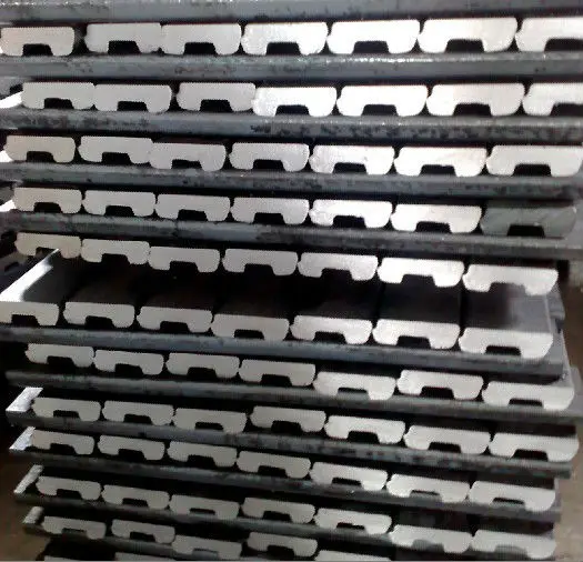 BS80 Rail Fishplate Joint Bar For Steel Rails UIC54 fishplate