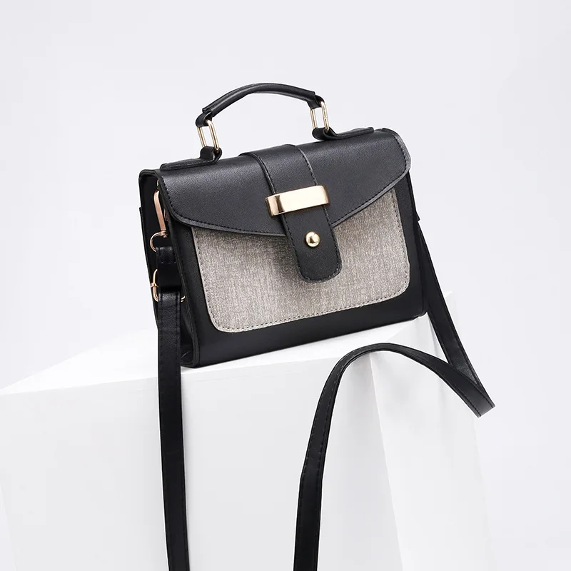Hot selling  New Envelope shoulder bags  Old-fashioned Handbag with Wide Shoulder Band and Slant Shoulder Band in 2019