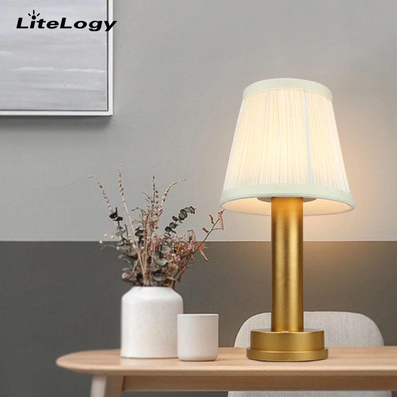 Nordic modern hotel table lamp fabric shade home decorative bedroom bedside metal desk lamp rechargeable