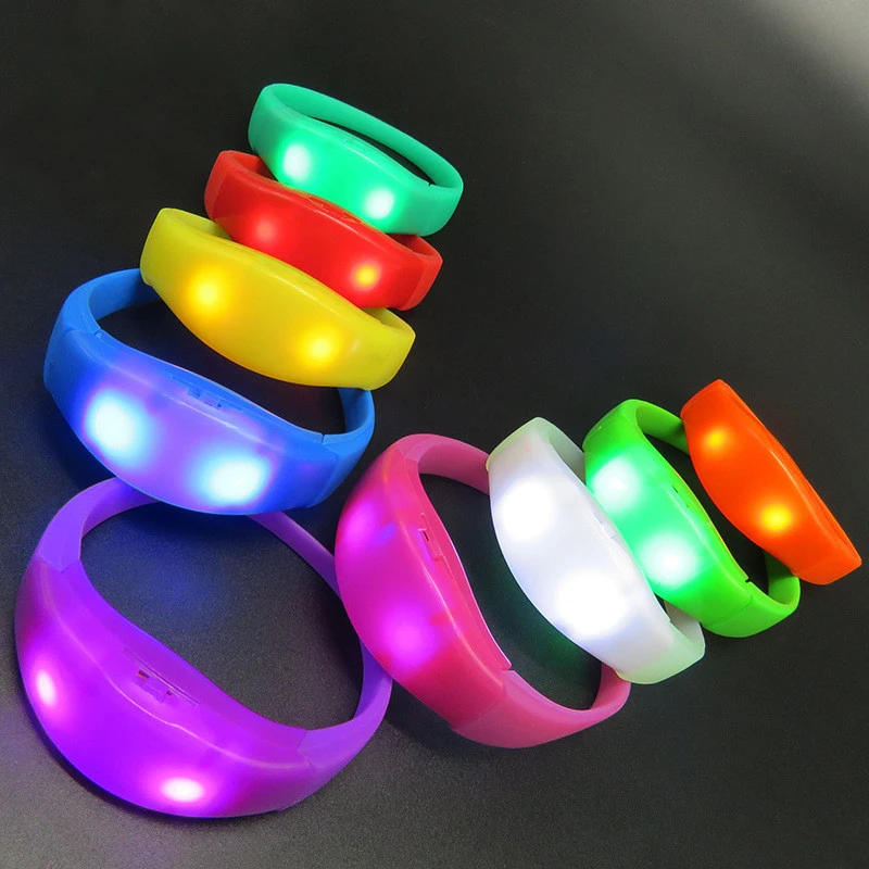Festival Concert Vibrating Glowing Elastic Light Up Luminous Silicon Custom Promotional Wristband Sound Activated Led Bracelet