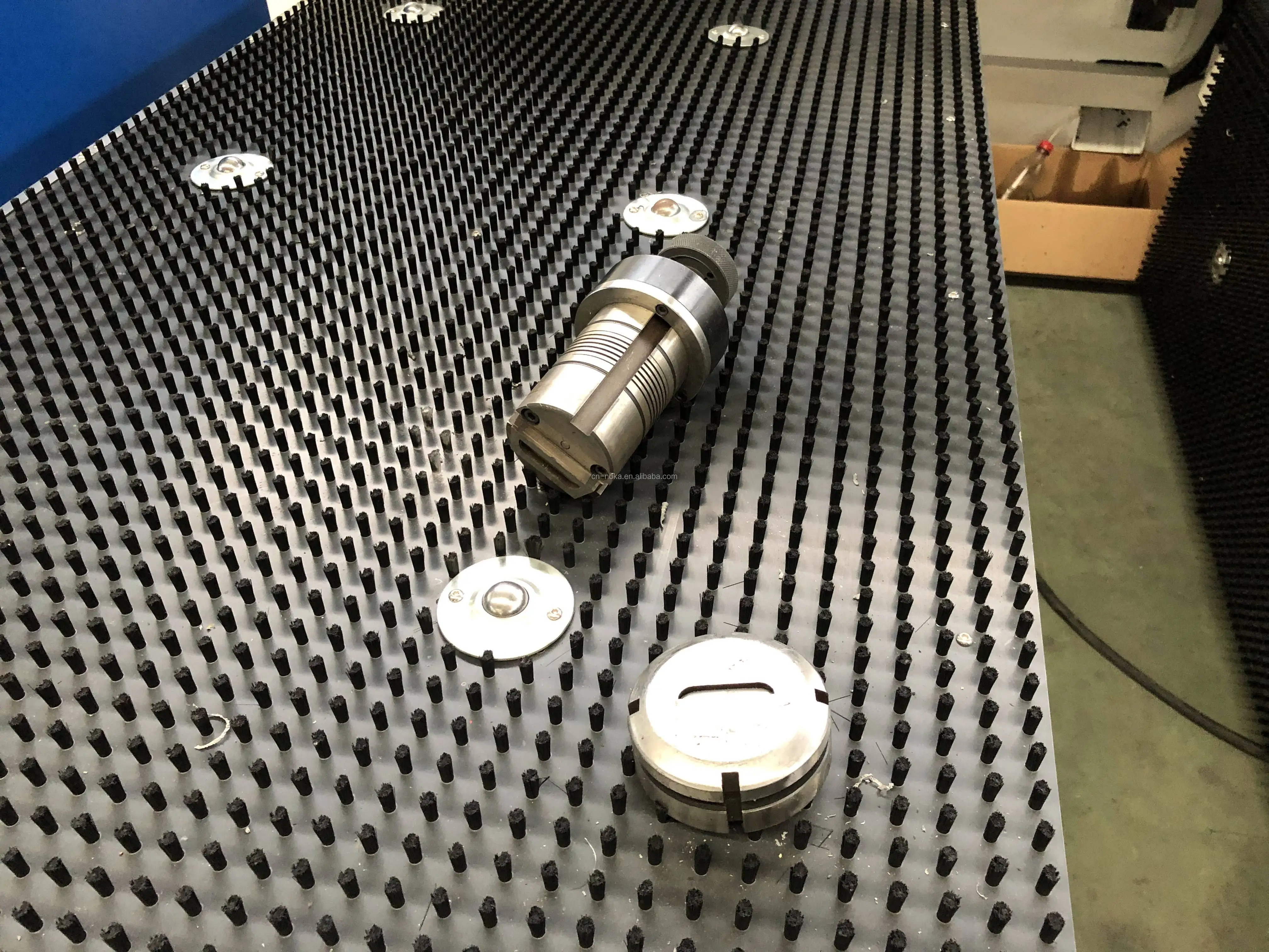 Hydraulic Turret Punch/CNC Punching Machine