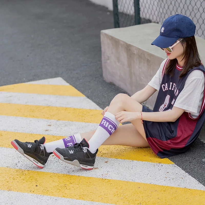 
Wholesale Couple Chausettes Skate Crew Combed Socks Custom Logo Unisex Cool Yezy Sneakers Men Socks Skate 