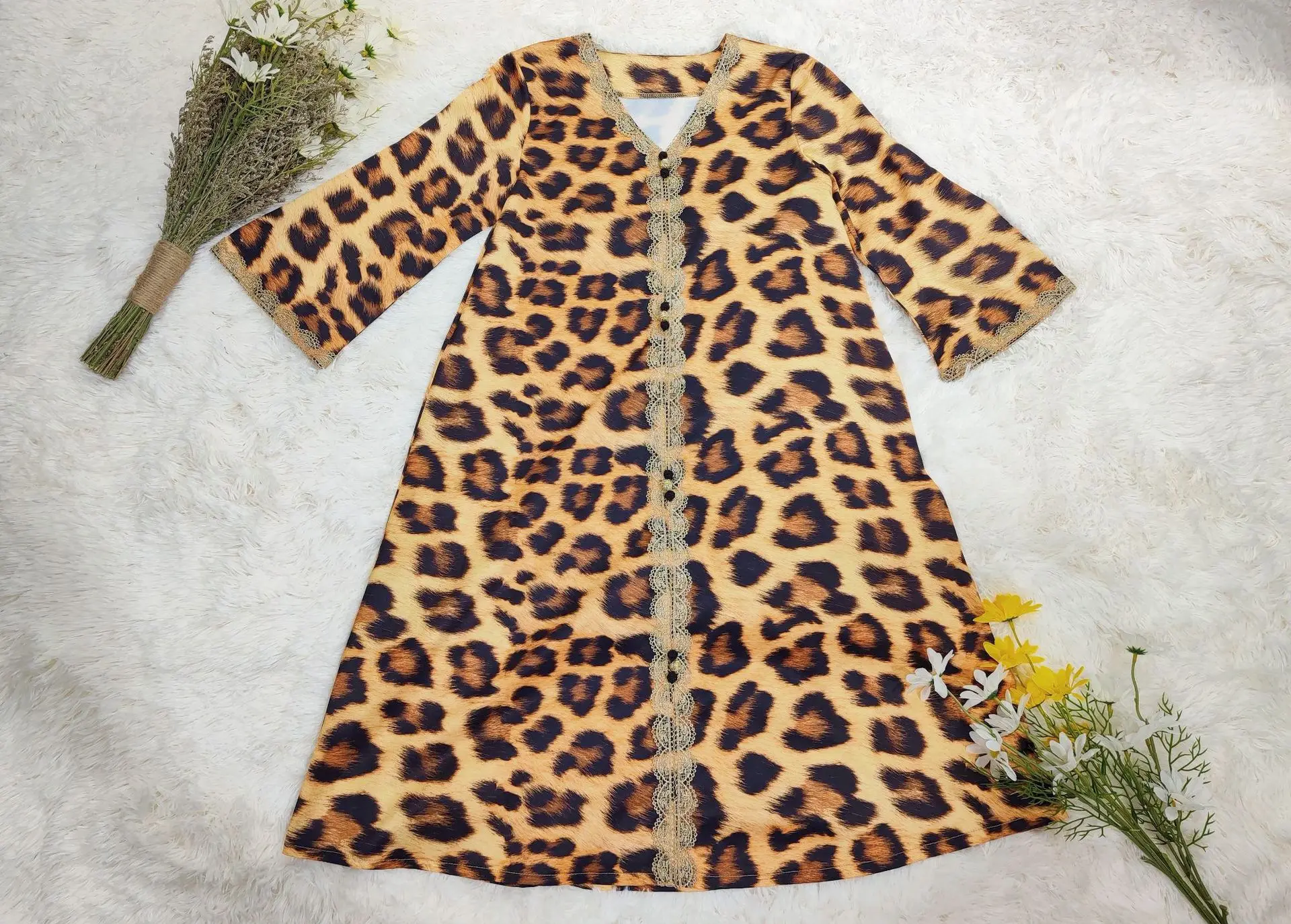 Western And Middle East OEM Customize Leopard Print Muslim Dress Jalabiya Mother-daughter Eid Al Fitr Modern Muslim Women Dress