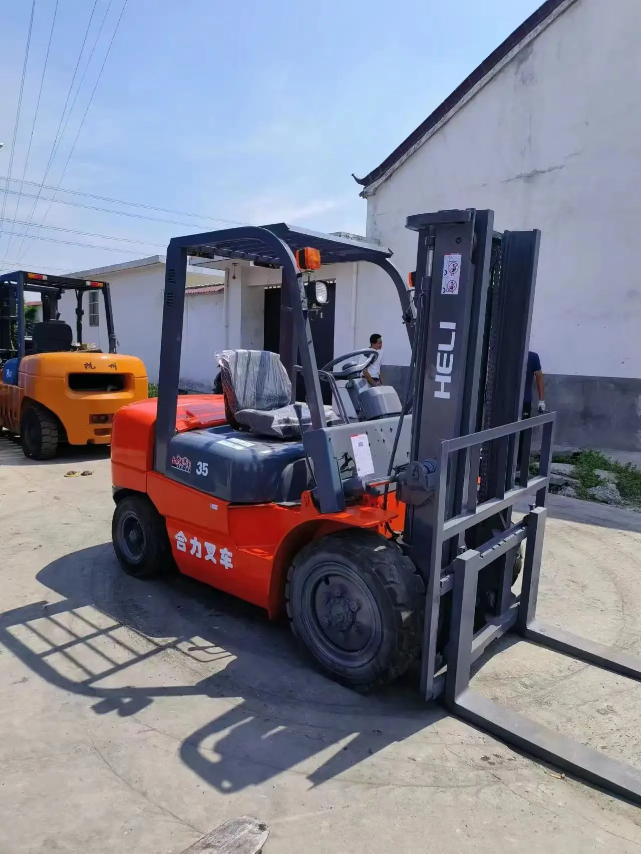 Used Forklift but Good conditions Heli k35 diesel forklifts for sale
