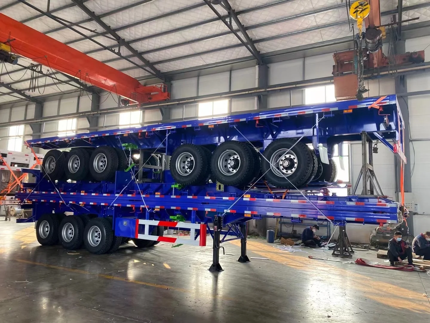 Usine 3 essieux 20 40 pieds semi-remorque a plat 50 тонн 60 remorque de