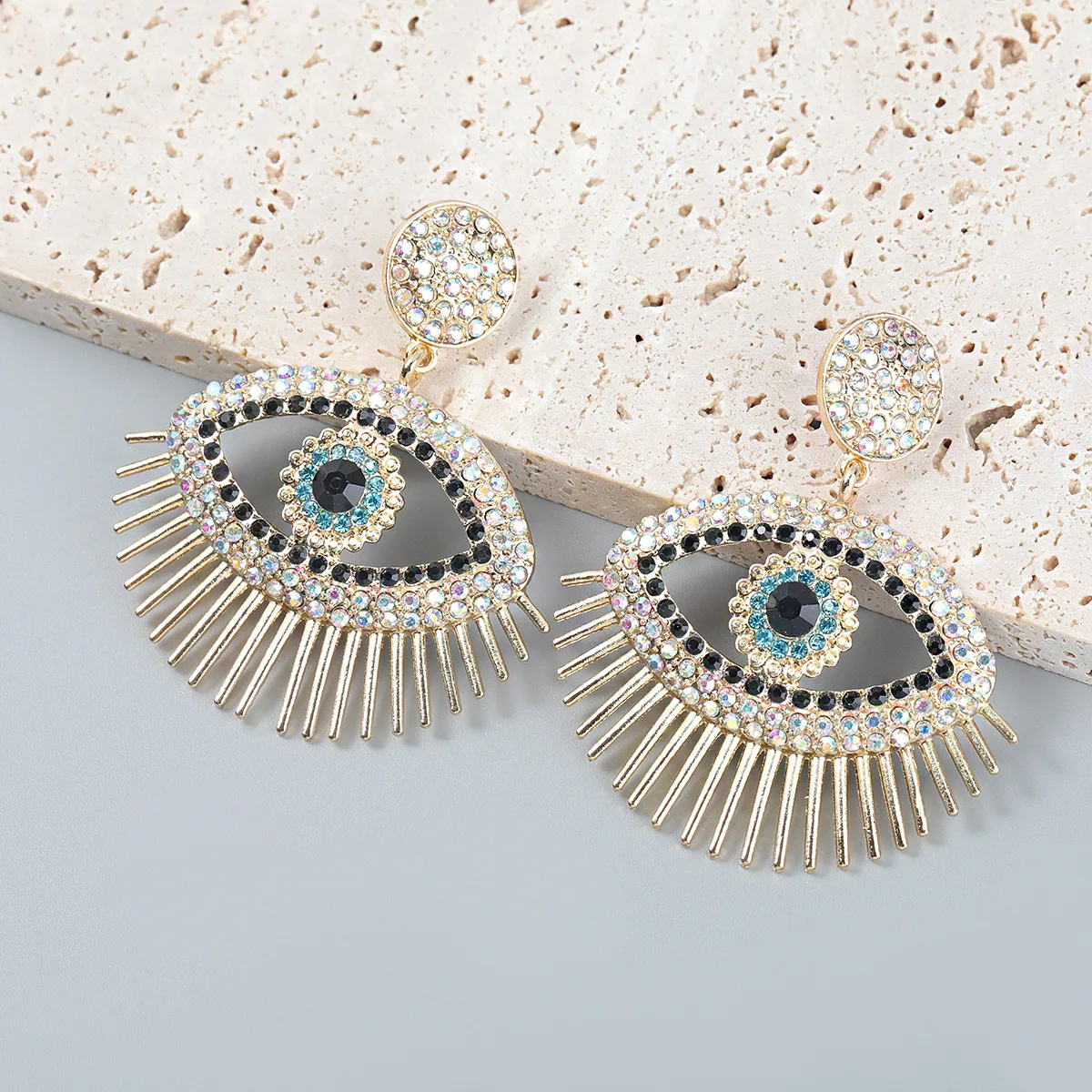 Exaggerated Retro Party Earrings in Europe and America Fashion Colored Diamond Alloy Set with Pearl Eyes Earrings for Women