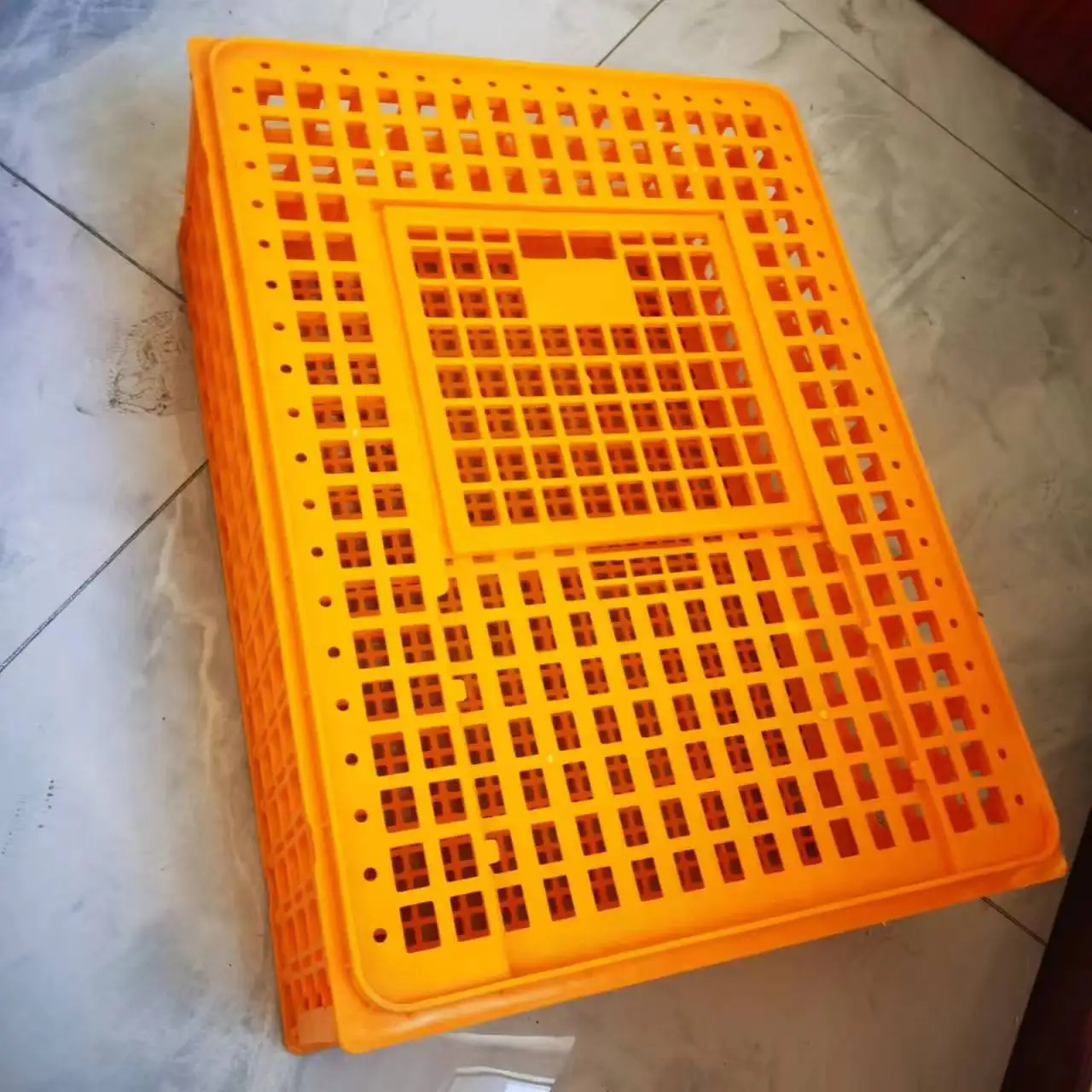 Poutlry equipments Plastic Poultry Carrier 96CM Bird cages chicken transport cages Live bird crate