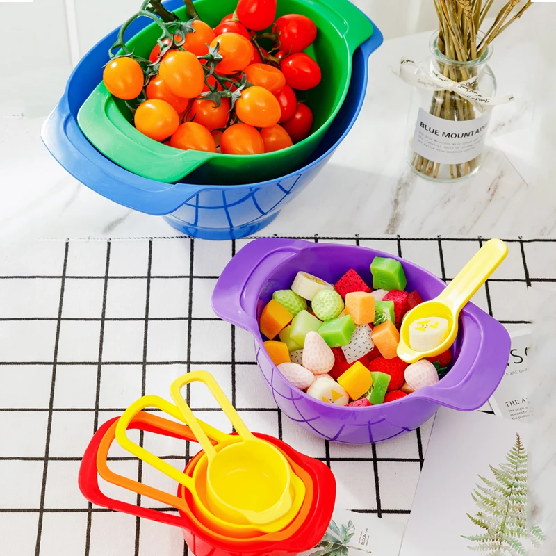 Мерные ложки и чашки для выпечки, пластиковые разноцветные мисочки разных размеров для выпечки, набор салатных Мисок
