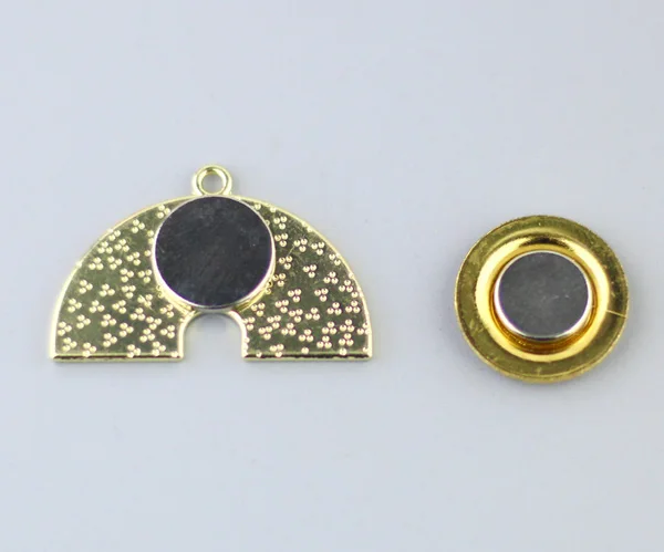 High quality magnetic needle minder sfor sewing quilting cross stitch pin holder