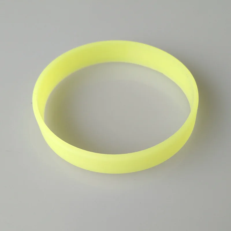 Manufacturer Glow Bracelet Silicon Custom Silicone Fluorescent Bracelet Glowing Bracelet For Promotional Personalized