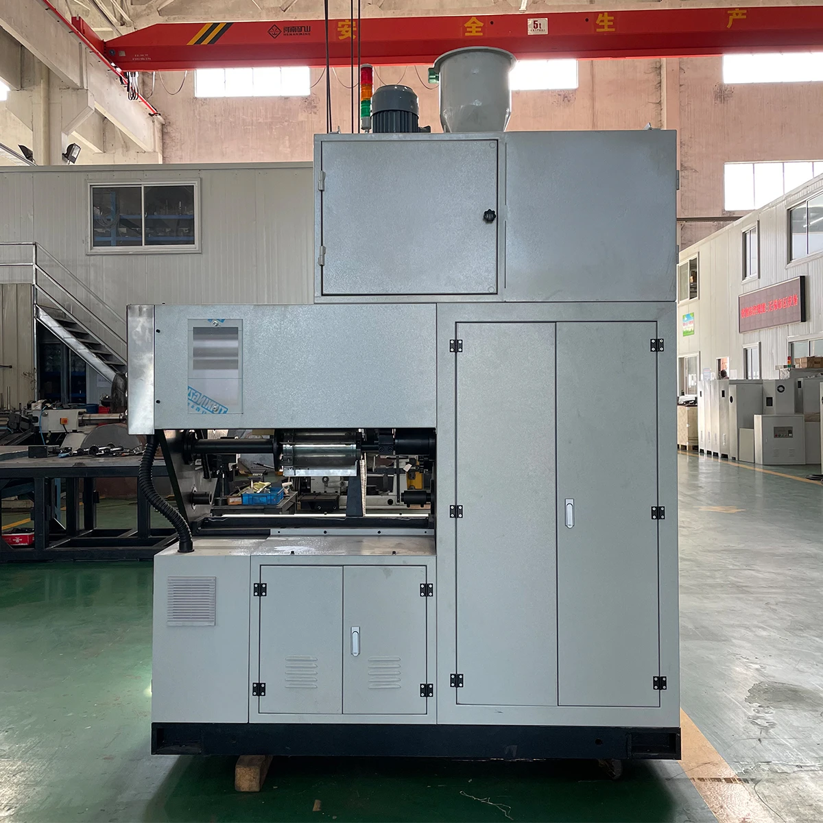 Slug Press Aluminum Cosmetic Collapsible Soft Empty Tube Making Machines Line