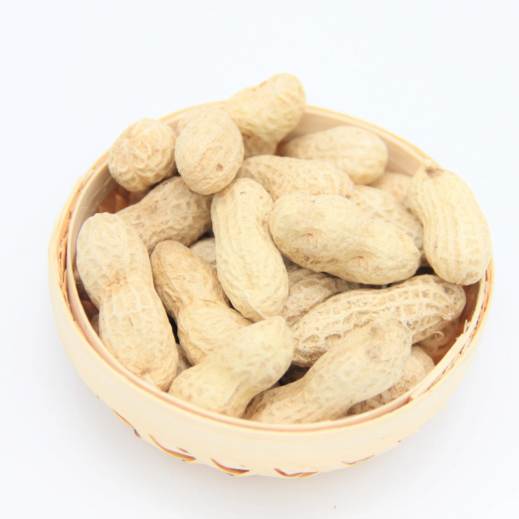 raw dried peanuts in shell