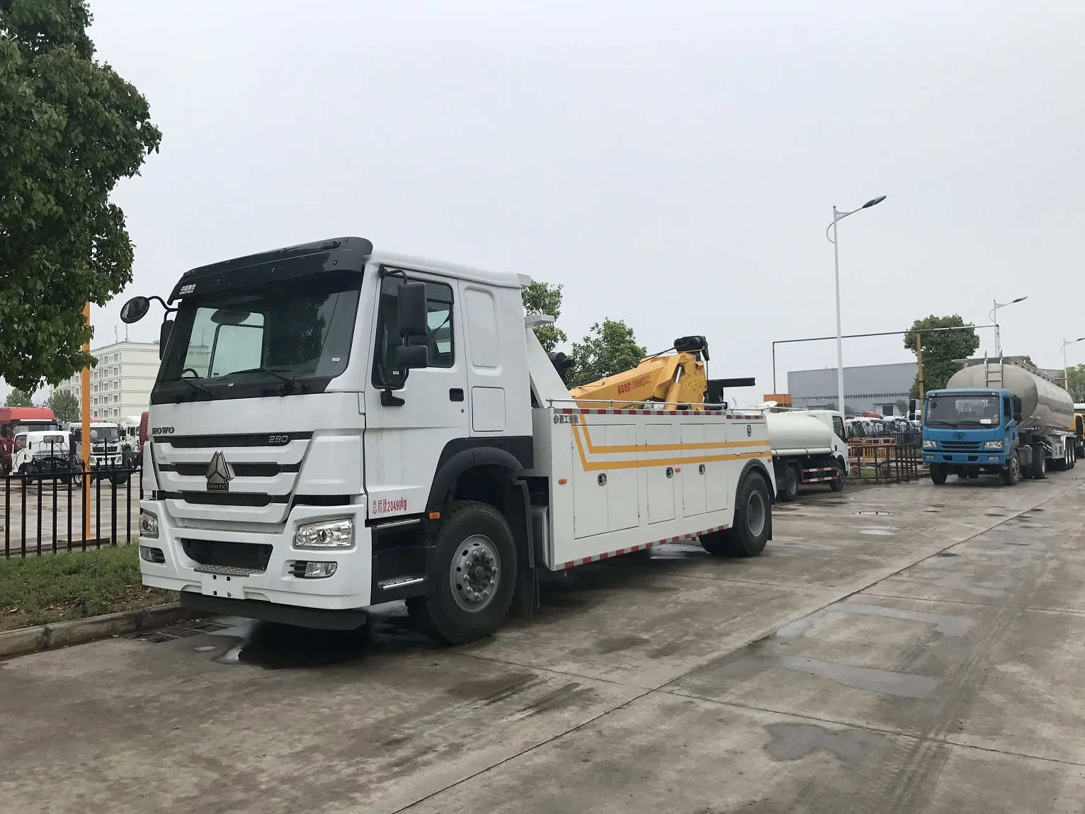 Howo 4x2 Platform Wrecker Car carrier Road rescue truck Flatbed truck Tow truck