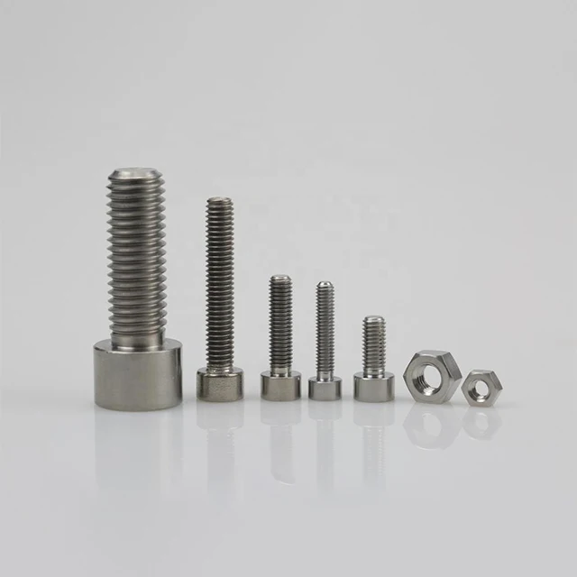 Титановый шестигранный/шестигранный винт с потайной головкой CSK DIN7991