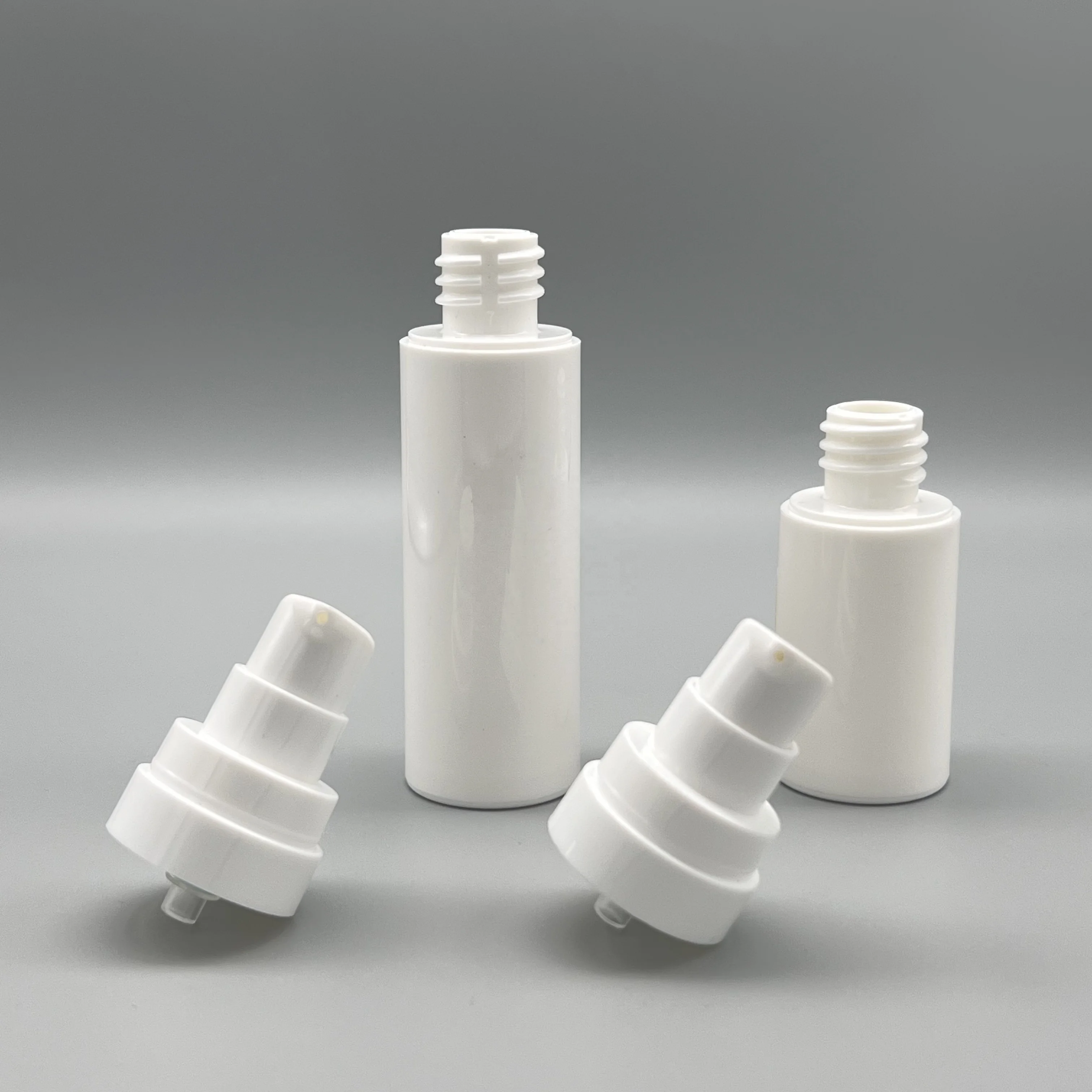In stock Cosmetic Packaging 15ml 30ml 50ml white plastic cosmetic acrylic cream airless bottle for lotion vacuum pump