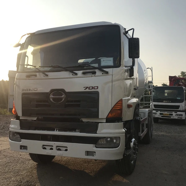 Hot Sale 2012 Year Used Zoomlion 10 CBM Concrete  Truck Mixer  Price