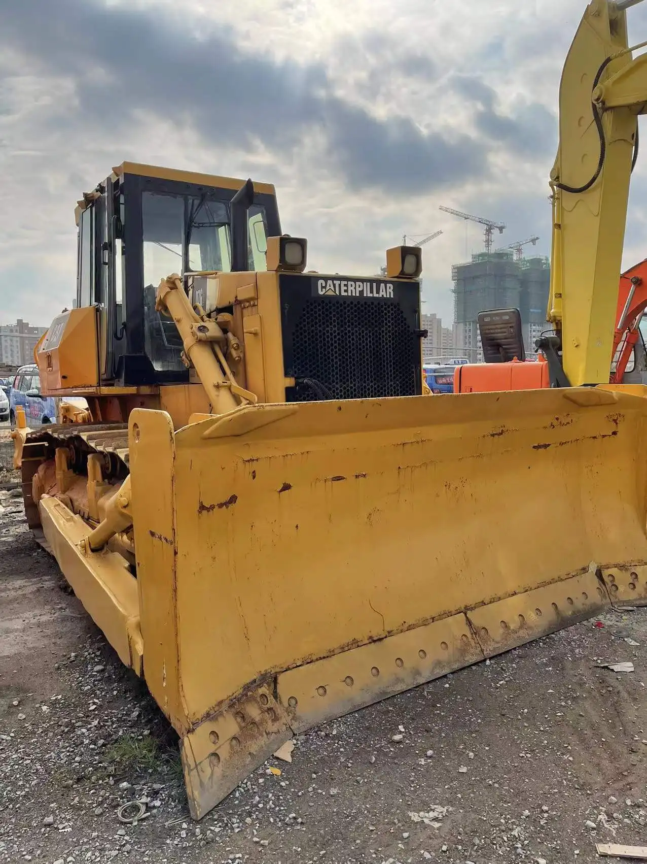 Хорошее состояние, низкая цена, дозатор caterpillar D7G2/ CAT D7G или продажа