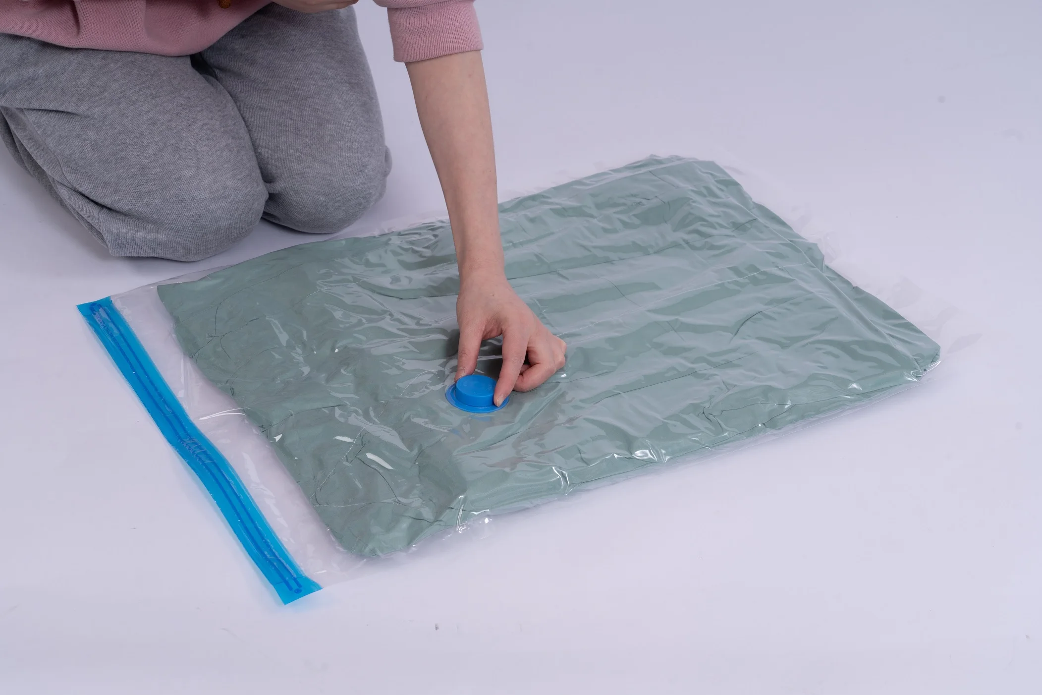 12 pack Vacuum Storage Bags for Clothing Organizer Plastic Space Saver Bags Compression Bags for Travel with Pump