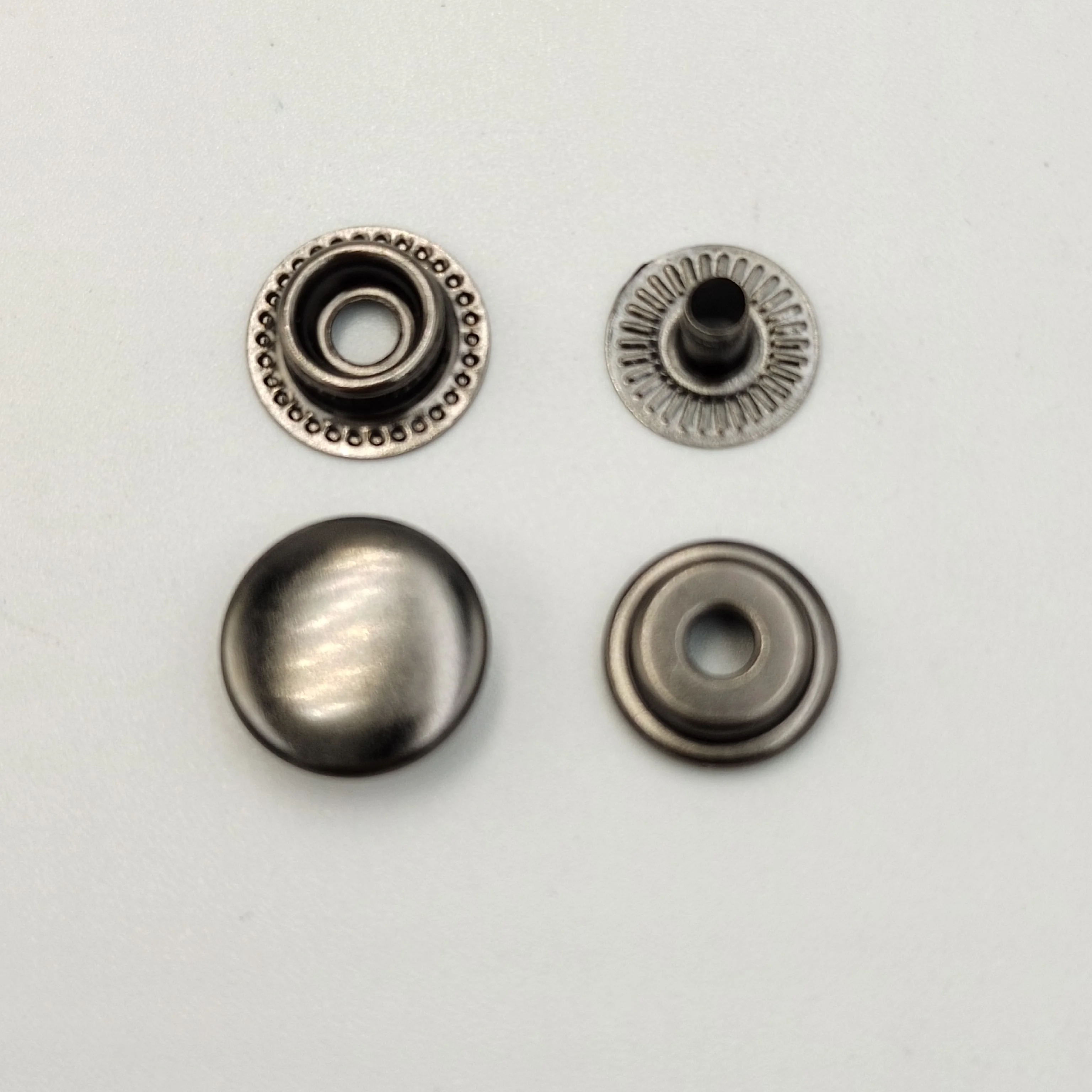 Wholesale Custom plating Black Nickle Blank Brass Metal Snap Press Buttons for Clothes Apparel Accessories