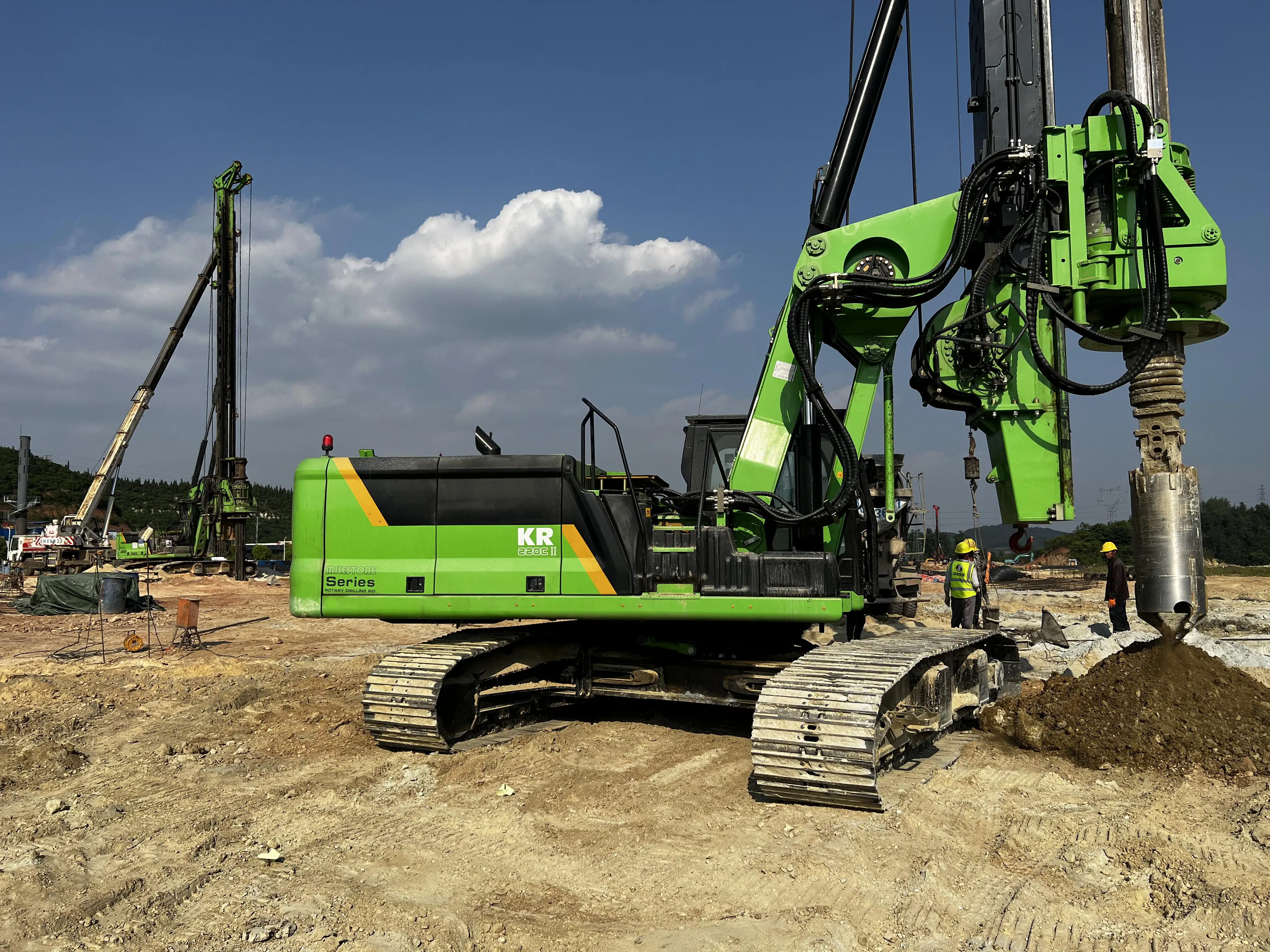 Founadation Tools Piling Rig Construction Machine Chinese Top Brand Tractor Mounted Bearing Piling Rig Rotary Drilling Rig