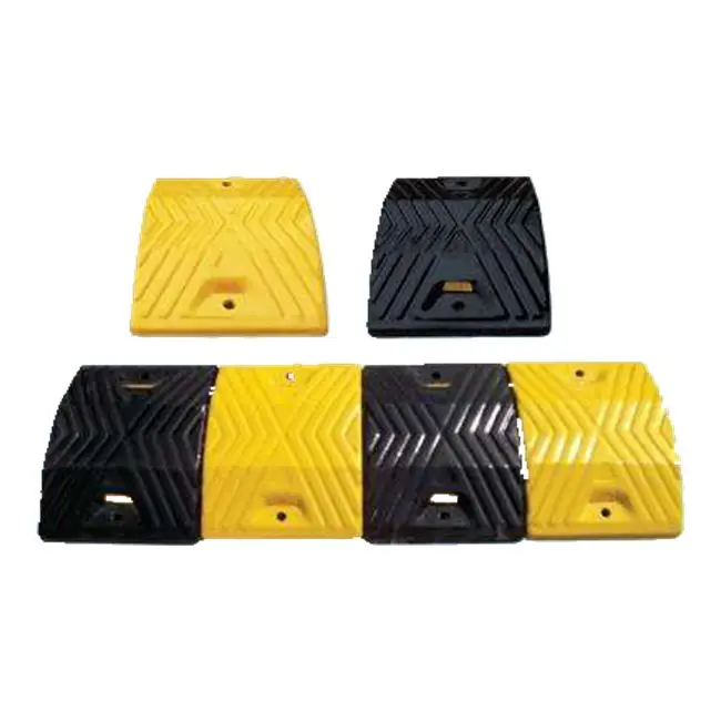 Traffic  Black/Yellow Rubber Speed Bump for Sale Portable  Industrial Road Bump Speed Hump tyre killer