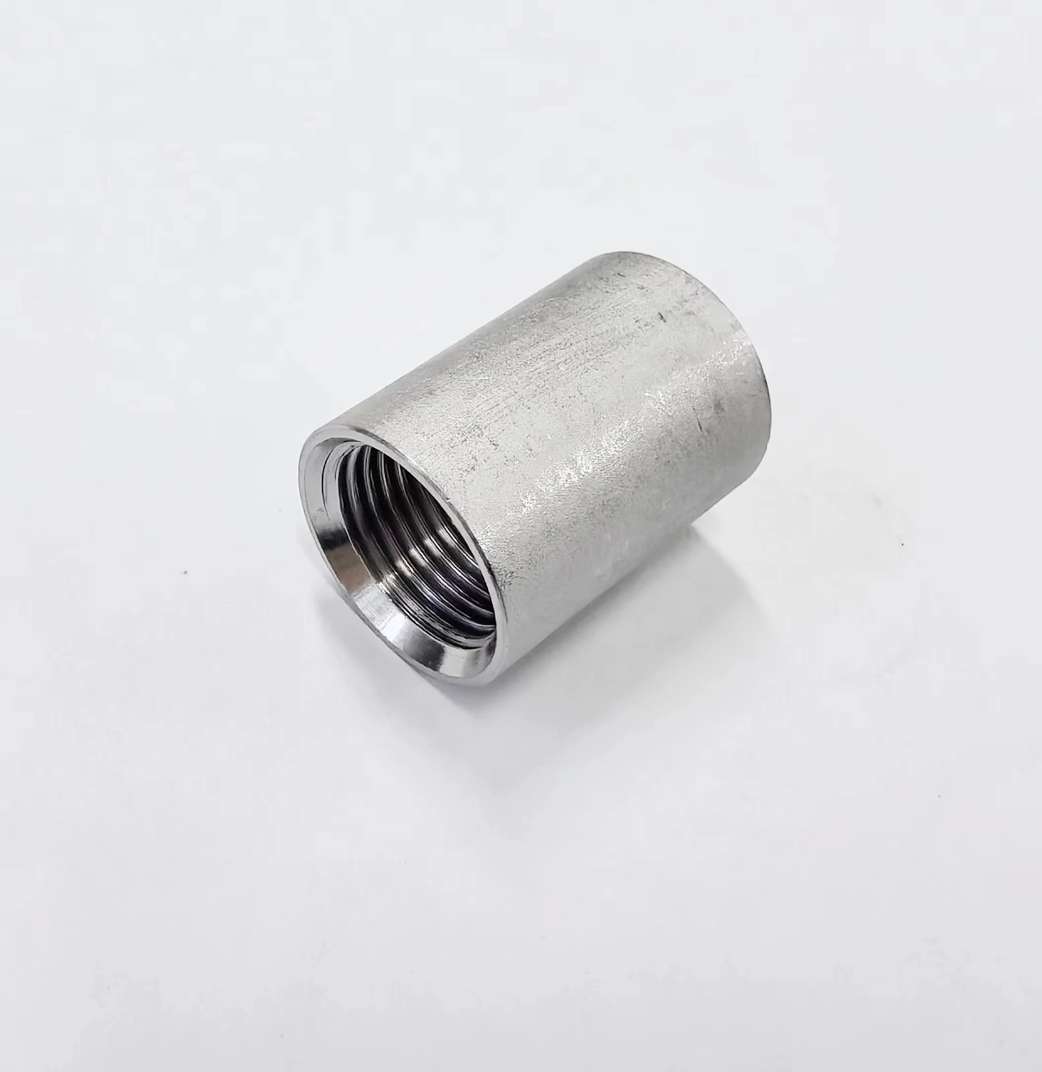 High Quality 1/8 1/4 3/8 1/2 Stainless Steel SS304 316 Socket garden Water Tube Pipe Fittings female NPT Thread coupling
