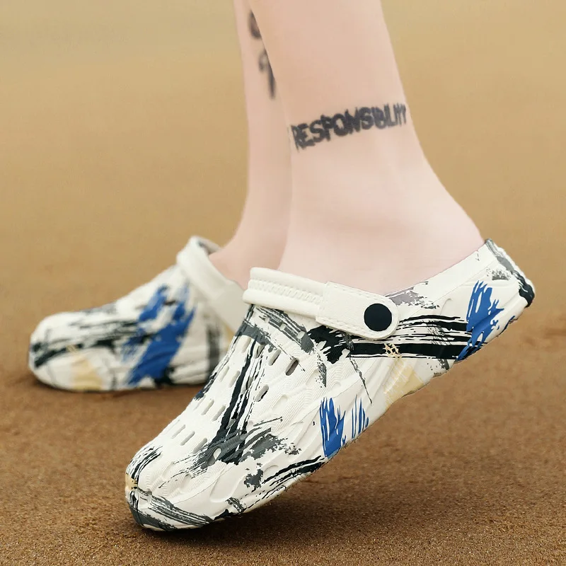 Popular Beach Wear Round Toe Slides Slipper Flat Wholesale Fashion Mens Croc Sandals