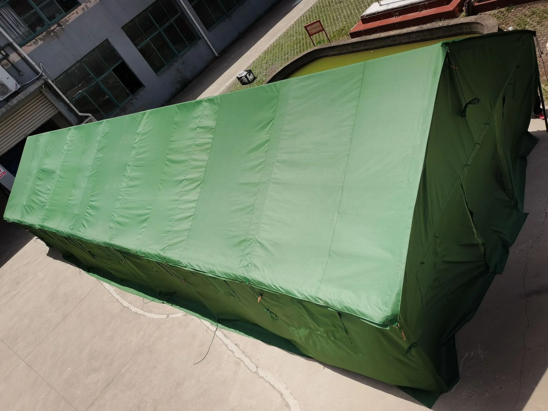 Outdoor Olive Green Camping Waterproof Canvas Emergency Shelter Heavy Duty Rescue Disaster Relief Tent