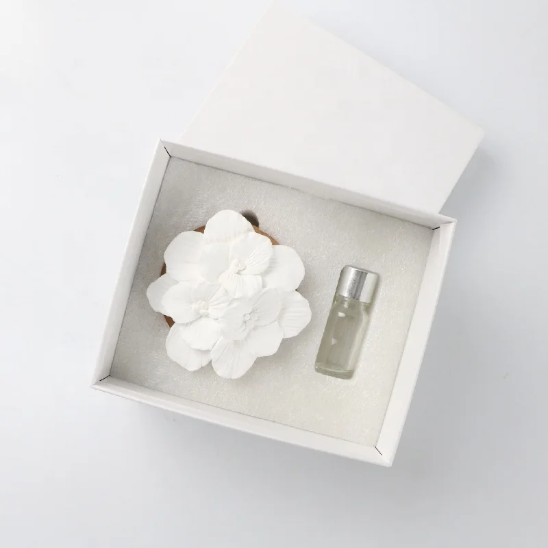 Stocked Creative Design Wood Based Flower Ceramic Air Freshener Home Decoration Aroma Porcelain Essential Oil Fragrance Diffuser