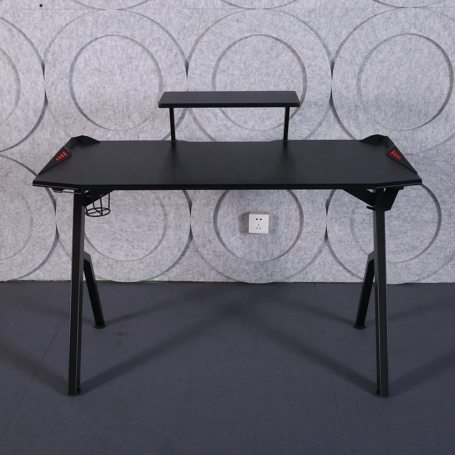 E-shaped Carbon Fiber Black 60 Inches Gaming Desk Computer Workstation Table With Headphone Hook