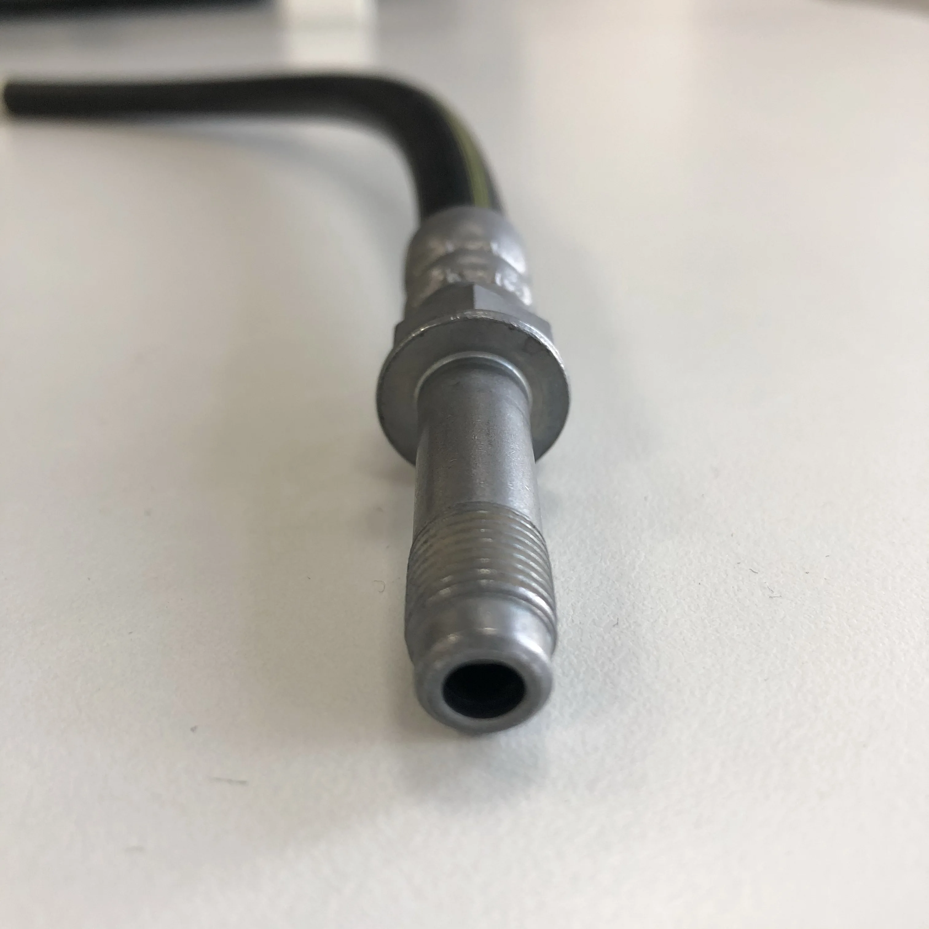 OE2D0611701B BRAKE HOSE SAE J1401 DOT 1/8 HL FRONT LEFT RIGHT