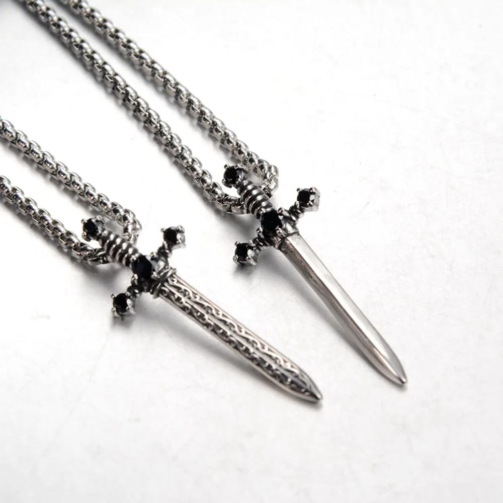 Hip Hop Dagger Necklaces for Couple Silver Stainless Steel Box Chain Diamond Inlay Engraved Grain Sword Necklaces