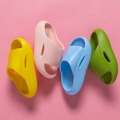 2021 New Candy Color Thick Bottom Girls Boys Yeezy Kids Baby Sandals Slides Children Slippers