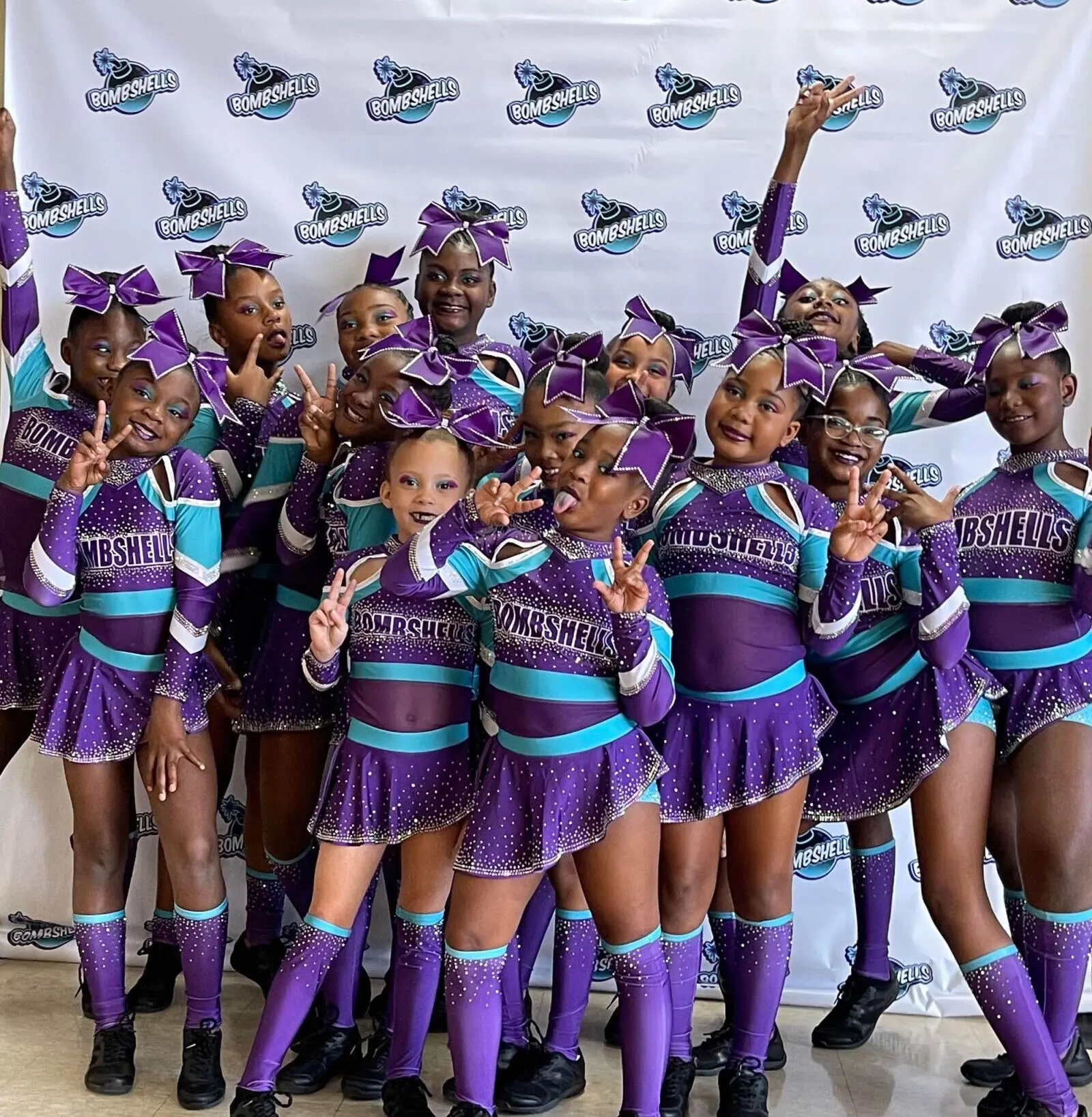 Rhinestone cheerleading uniforms spandex two piece women cheer Practice uniform