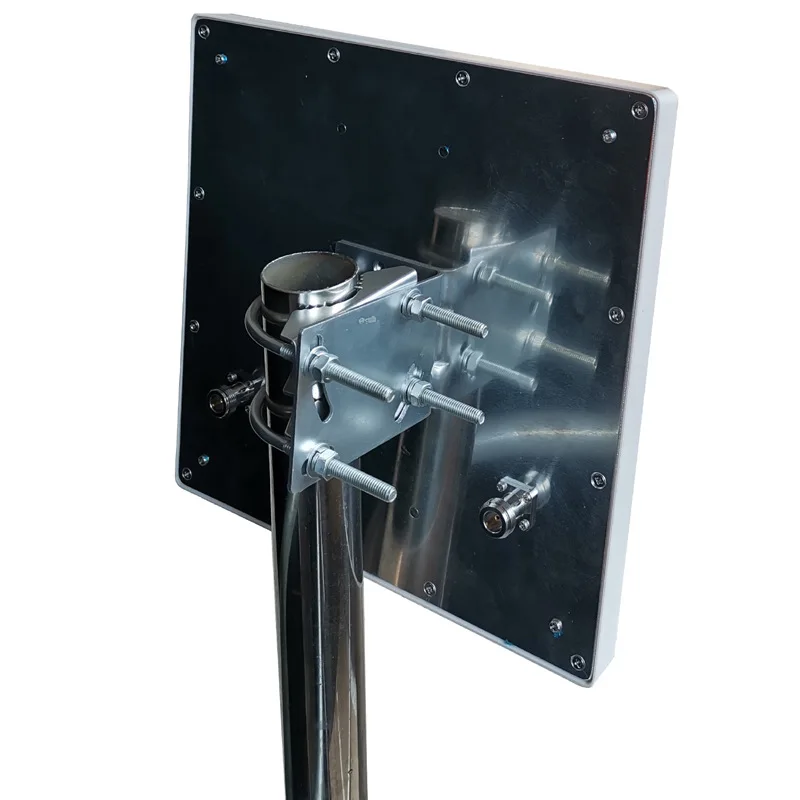 2.4-5.8GHz WIFI Directional 14dBi Wireless Surveillance Flat Panel Antenna For BTS Repeater AP IoT Signal Amplifier