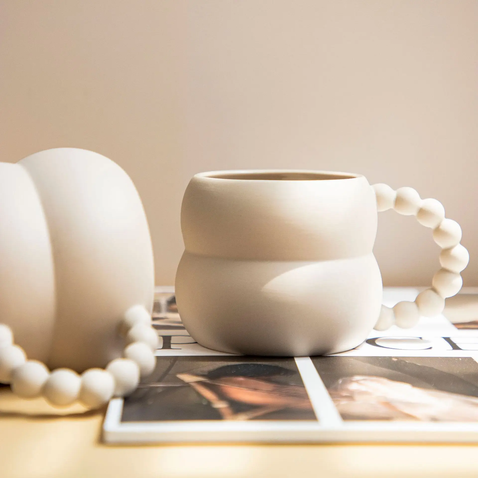 New Fashion Porcelain Life Chubby Mug Home Office Coffee Ceramic for Girls Gifts Couple Drinking Cup