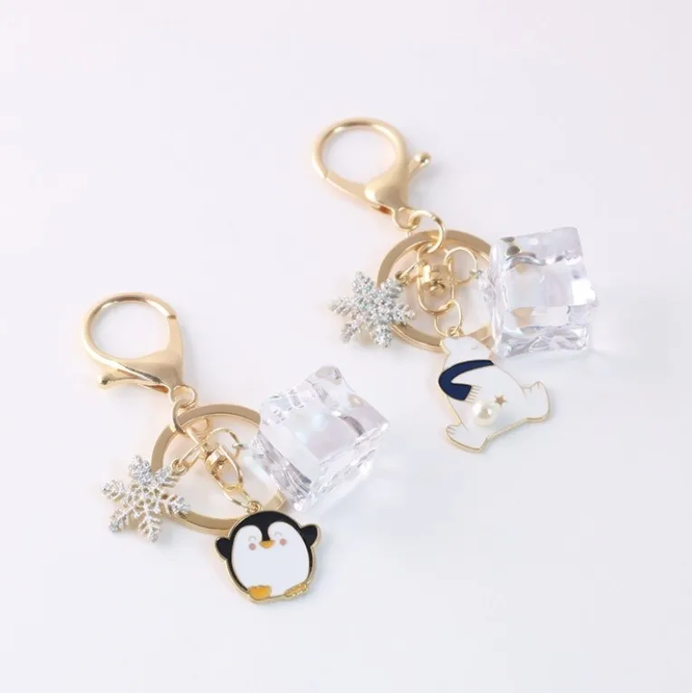 Wholesale Alloy Polar Bear Penguin Iceberg Snow Oil Dripping Metal Keychains