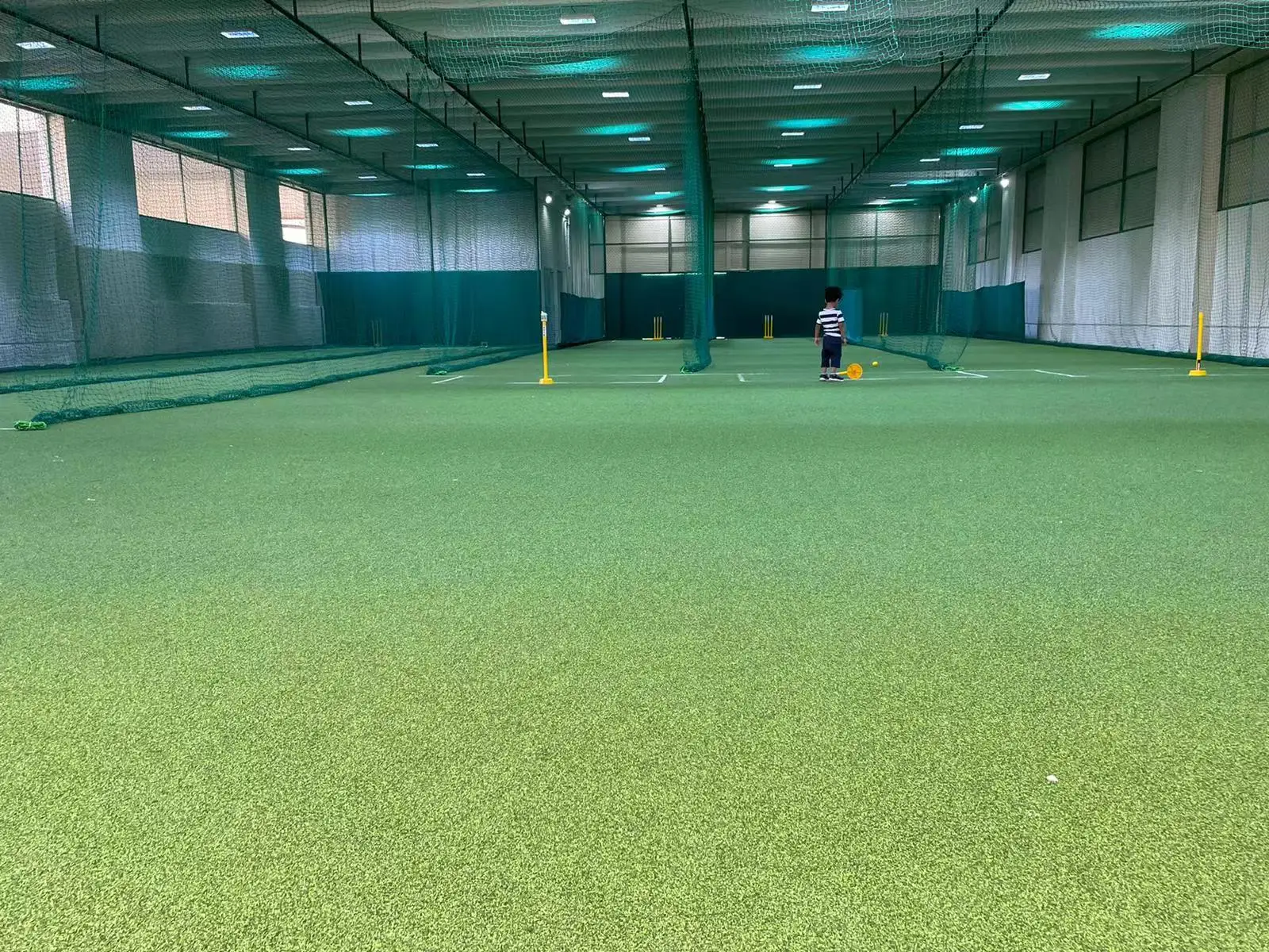 High density artificial grass no infill synthetic turf for cricket