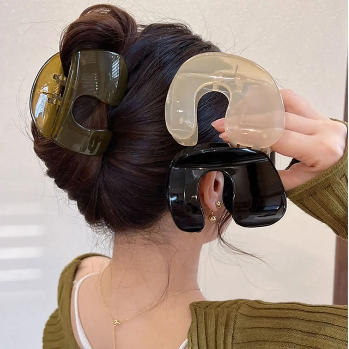 New Vintage Versatile Hair Shark Clips Simple Temperament U Shape Hair Claw Clips Women Colorful Hair Claw Accessories