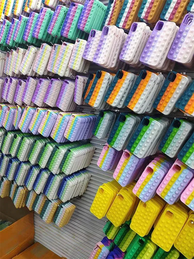 Fidget Toys Push It Bubble Relive Stress Phone Case for Iphone 6 7 8 Plus X XR XS Max 11 12 Pro Max Cute Bear Silicone Cover