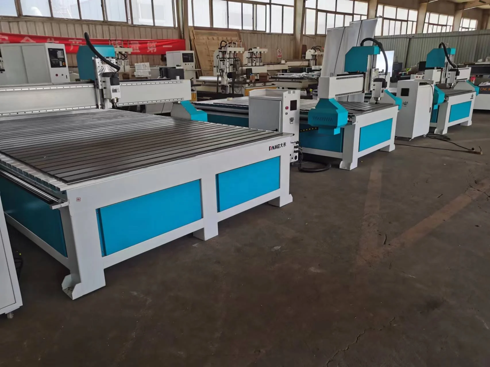 DH-1325 cnc machine non-metal signs engraving machine wood working cnc router factory supply