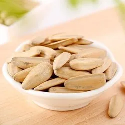 Chinese Cheap Price Hot Sell In Southeast-Asia Peeled White Spiced Salted Sunflower Kernels Seeds