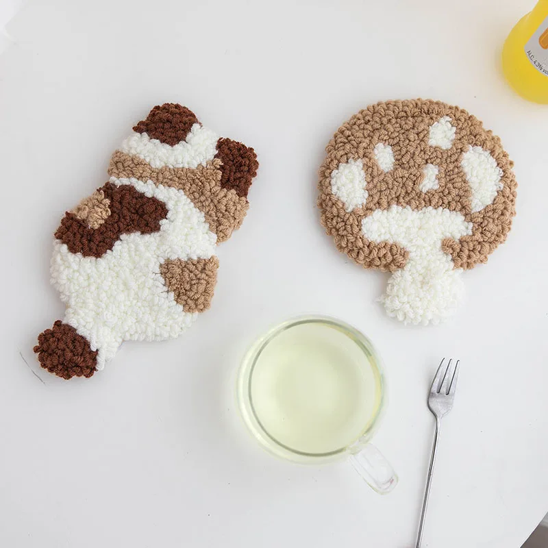 Animal Coasters Punch Needle Sets, Adult Beginner DIY Coasters Embroidery Tool Tufted Pads Felt Yarns Needle Punch Craft Gift