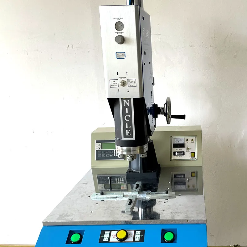 Custom servo motor 35k 2000w ultrasonic auto welding polypropylene welder machine