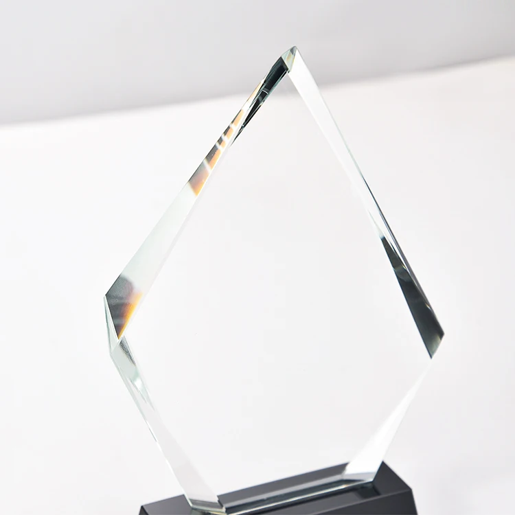 New Arrival Trofeo Di Cristallo Personalized Wholesale Direct Sales Award Crystal Trophy Glass