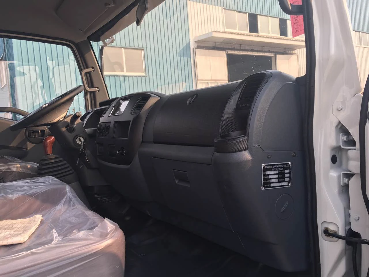 Sinotruk 4x2 10ton cargo tipper large light dump truck for sale